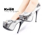 Sapato Scarpin Kvoll - Peep Toe - Ankle Boot com Brilho